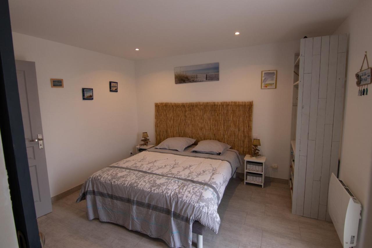 Domaine De La Clotte Bed & Breakfast Roquefort-des-Corbieres Exterior photo
